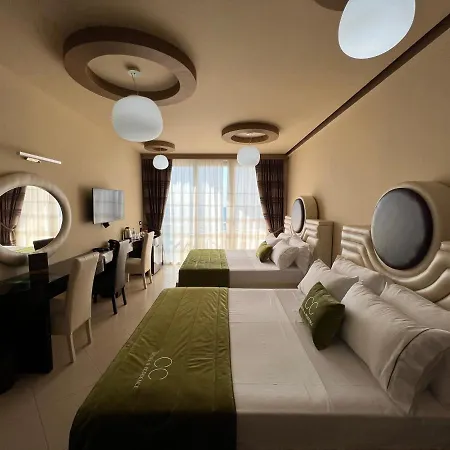 Hotel Cc &