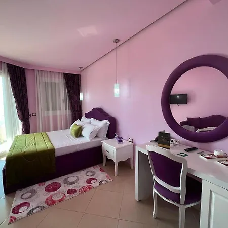 Hotel Cc &