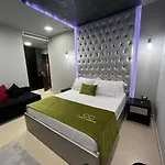 Cc & מלון Vlorë