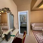 מלון Cc & Vlorë