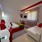 Cc & מלון Vlorë