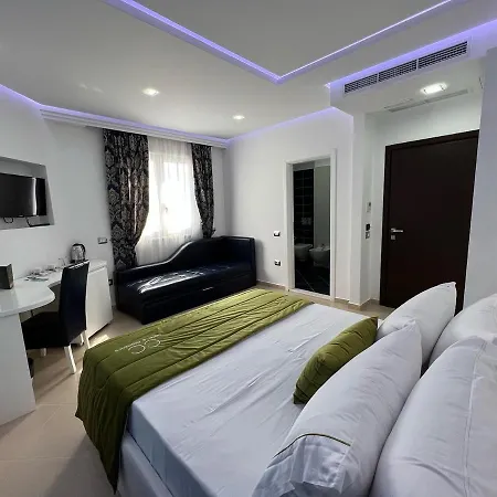 Otel Cc &