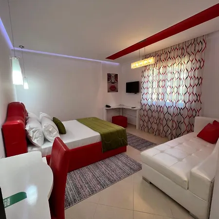 Cc & Otel Avlonya