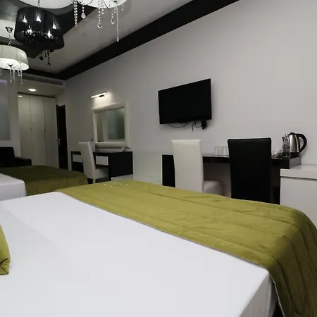 Otel Cc & Avlonya